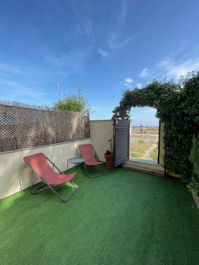 Beach Flat With Garden カステルデフェルス エクステリア 写真